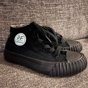 NWOT P.F. Flyers 1993 Center Shoes (13.5)